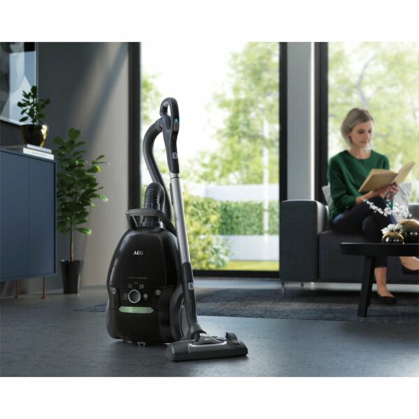 VX9 VACUUM CLEANER WITH BAG